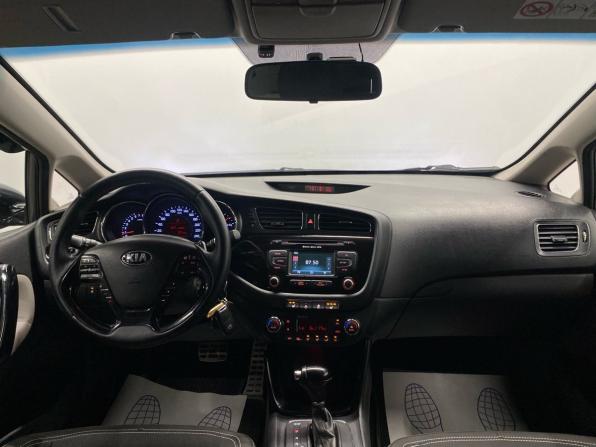 Kia Ceed II с пробегом 2014 года, цена 1 089 000 рублей, 163326 км, хэтчбек, Автокод Объявления