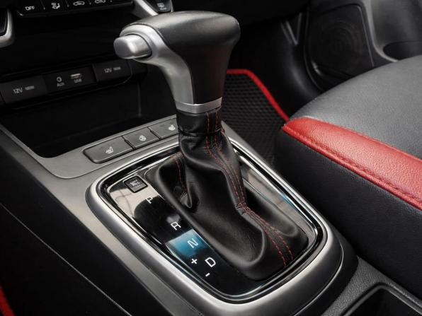 Kia Rio IV с пробегом 2019 года, цена 1 547 000 рублей, 98433 км, хэтчбек, Автокод Объявления
