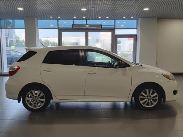 Toyota Matrix II (E140) с пробегом 2010 года, цена 905 000 рублей, 185676 км, хэтчбек, Автокод Объявления