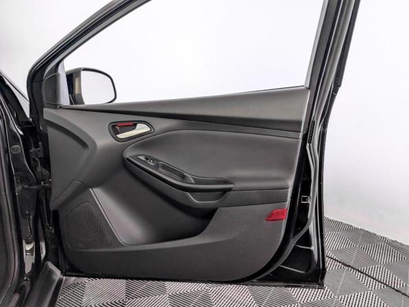Ford Focus III Рестайлинг с пробегом 2017 года, цена 1 180 000 рублей, 142270 км, универсал, Автокод Объявления