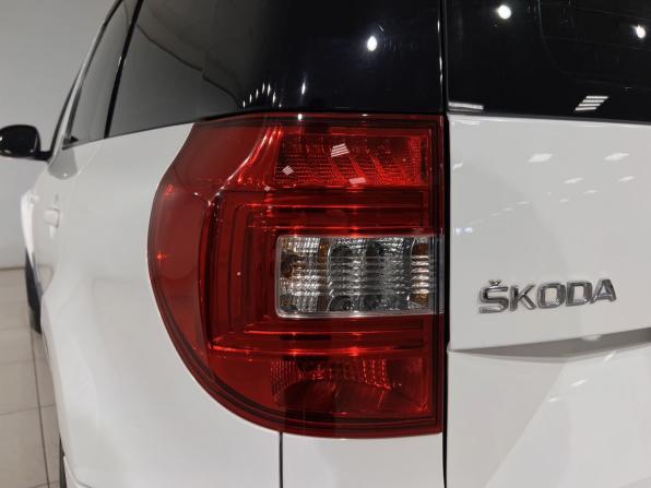 Skoda Yeti I Рестайлинг с пробегом 2015 года, цена 1 090 000 рублей, 193882 км, внедорожник, Автокод Объявления
