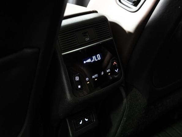 Exeed VX I с пробегом 2023 года, цена 2 899 700 рублей, 42827 км, внедорожник, Автокод Объявления