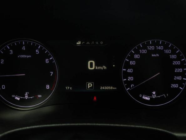 Hyundai Genesis II с пробегом 2015 года, цена 1 500 000 рублей, 243057 км, седан, Автокод Объявления