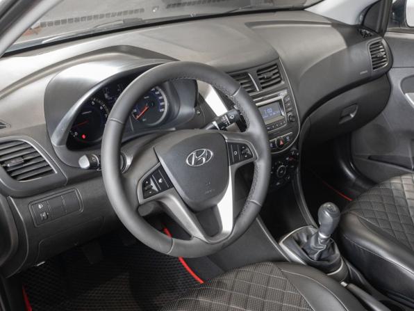 Hyundai Solaris I Рестайлинг с пробегом 2014 года, цена 947 200 рублей, 112562 км, седан, Автокод Объявления
