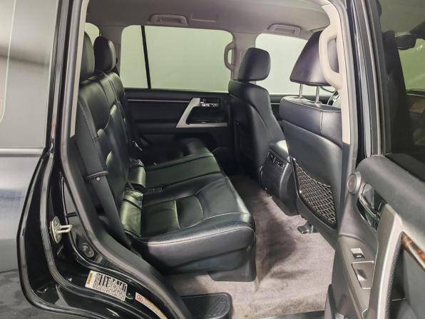 Toyota Land Cruiser 200 Series Рестайлинг 1 с пробегом 2013 года, цена 3 649 000 рублей, 275286 км, внедорожник, Автокод Объявления