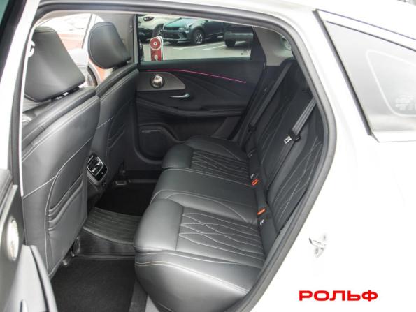 Chery Arrizo 8 с пробегом 2023 года, цена 2 128 000 рублей, 37172 км, седан, Автокод Объявления
