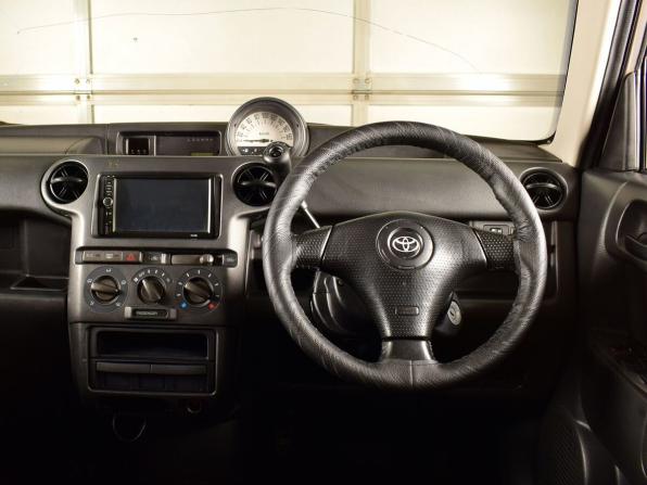 Toyota bB I с пробегом 2001 года, цена 466 999 рублей, 411835 км, компактвэн, Автокод Объявления