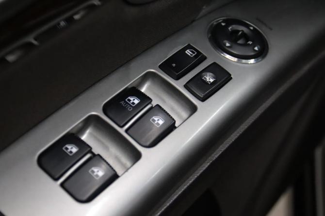Hyundai Santa Fe II Рестайлинг с пробегом 2012 года, цена 1 395 950 рублей, 169750 км, внедорожник, Автокод Объявления