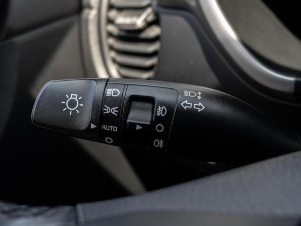 Kia Rio IV Рестайлинг с пробегом 2021 года, цена 1 770 000 рублей, 89540 км, хэтчбек, Автокод Объявления