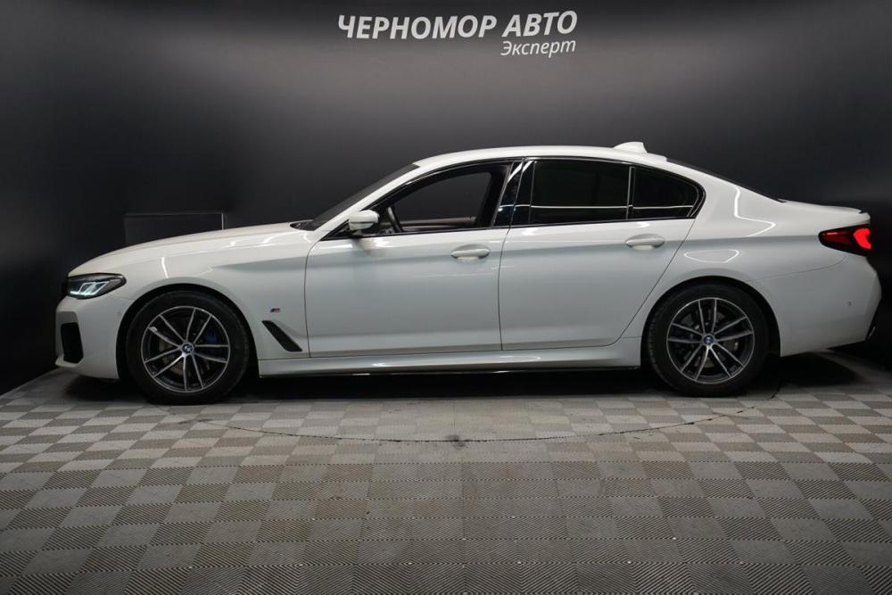 BMW 5 серии VII (G30/G31/G38) Рестайлинг Крым  - изображение 2