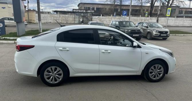 Kia Rio IV с пробегом 2020 года, цена 1 299 000 рублей, 117000 км, седан, Автокод Объявления