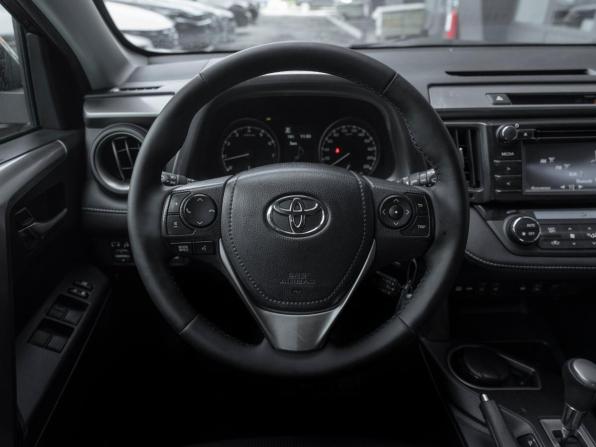 Toyota RAV4 IV (XA40) Рестайлинг с пробегом 2016 года, цена 2 290 000 рублей, 118719 км, внедорожник, Автокод Объявления