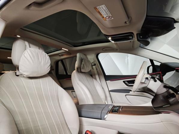 Mercedes-Benz EQS SUV с пробегом 2022 года, цена 9 990 000 рублей, 23017 км, внедорожник, Автокод Объявления