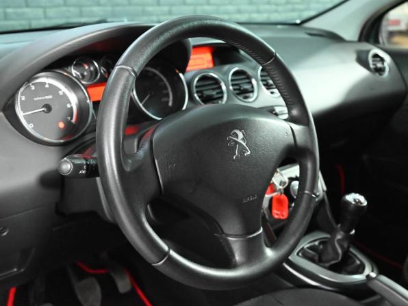 Peugeot 408 I с пробегом 2013 года, цена 615 000 рублей, 129461 км, седан, Автокод Объявления