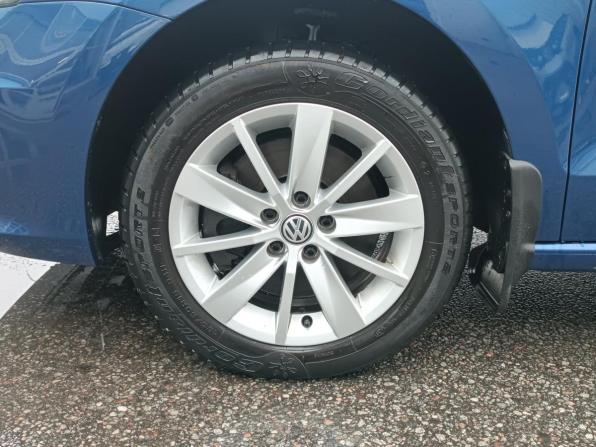 Volkswagen Polo V Рестайлинг с пробегом 2019 года, цена 1 375 000 рублей, 52500 км, седан, Автокод Объявления