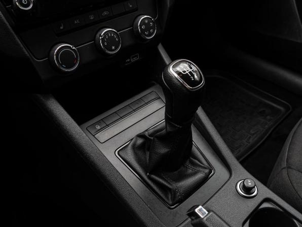 Skoda Octavia III (A7) Рестайлинг с пробегом 2020 года, цена 1 580 000 рублей, 133550 км, лифтбек, Автокод Объявления