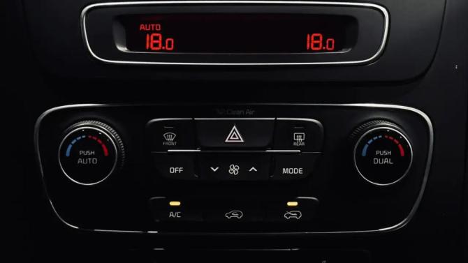 Kia Sorento II Рестайлинг с пробегом 2015 года, цена 1 650 000 рублей, 182000 км, внедорожник, Автокод Объявления