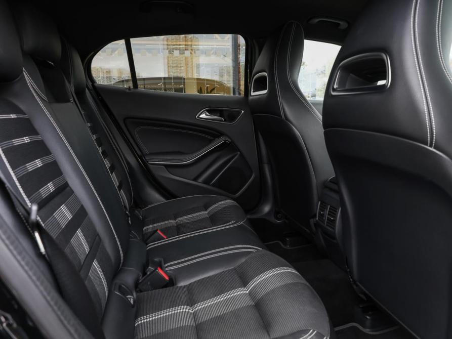 Mercedes-Benz GLA I (X156) Рестайлинг Москва  - изображение 12