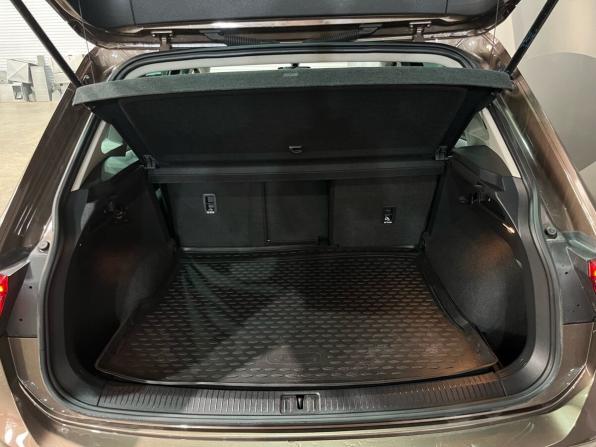Volkswagen Tiguan II с пробегом 2018 года, цена 2 540 000 рублей, 120495 км, внедорожник, Автокод Объявления
