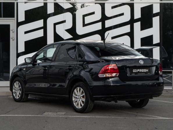 Volkswagen Polo V с пробегом 2013 года, цена 860 000 рублей, 205685 км, седан, Автокод Объявления