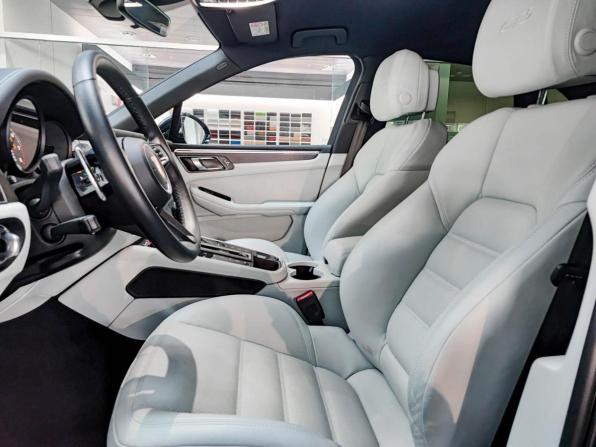 Porsche Macan I Рестайлинг 2 с пробегом 2022 года, цена 9 390 864 рубля, 13480 км, внедорожник, Автокод Объявления