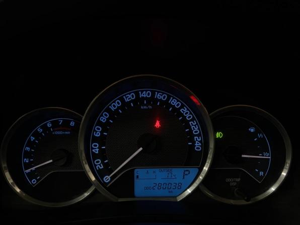 Toyota Corolla XI (E160 E170 E180) с пробегом 2015 года, цена 997 000 рублей, 280000 км, седан, Автокод Объявления