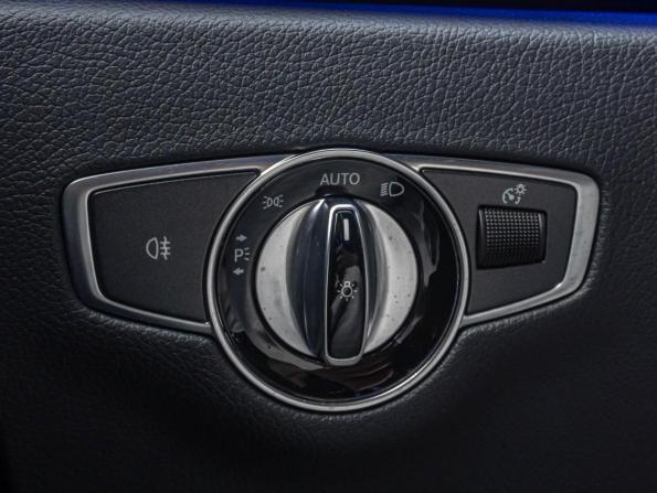 Mercedes-Benz E-Класс V (W213 S213 C238) с пробегом 2019 года, цена 3 049 000 рублей, 173762 км, седан, Автокод Объявления
