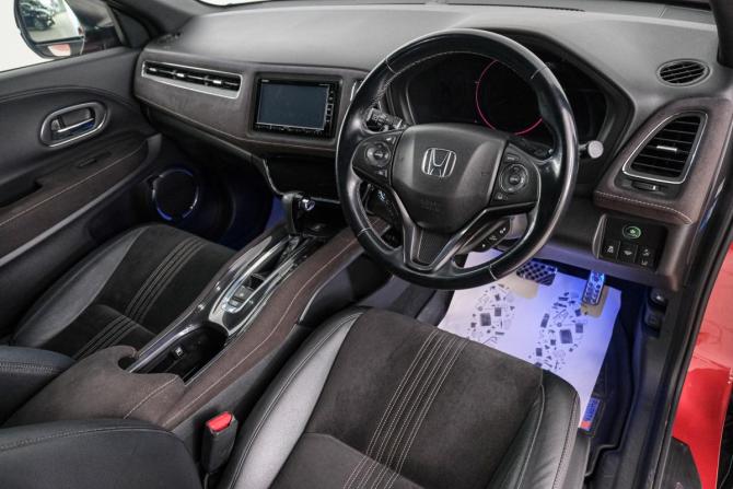 Honda Vezel I с пробегом 2018 года, цена 1 699 000 рублей, 98000 км, внедорожник, Автокод Объявления