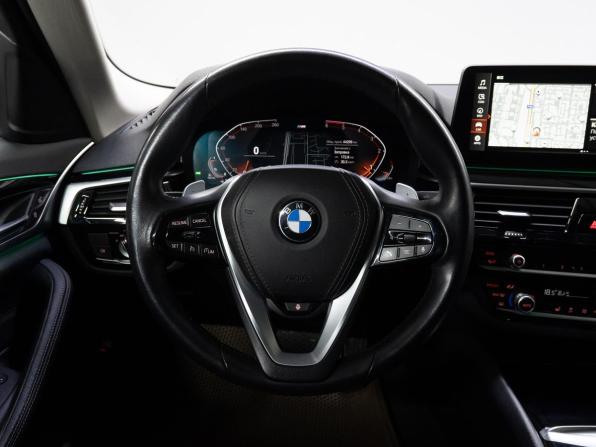 BMW 5 серии VII (G30/G31/G38) Рестайлинг с пробегом 2021 года, цена 4 800 000 рублей, 44299 км, седан, Автокод Объявления