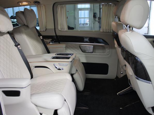 Mercedes-Benz V-Класс III (W447) Рестайлинг с пробегом 2023 года, цена 10 300 000 рублей, 57018 км, минивэн, Автокод Объявления