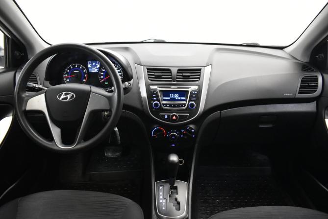 Hyundai Solaris I Рестайлинг с пробегом 2016 года, цена 850 000 рублей, 193837 км, седан, Автокод Объявления