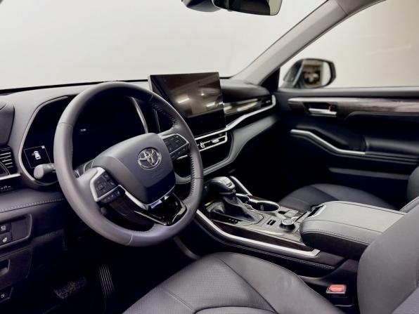 Toyota Highlander IV (XU70) с пробегом 2026 года, цена 5 750 000 рублей, 16 км, внедорожник, Автокод Объявления