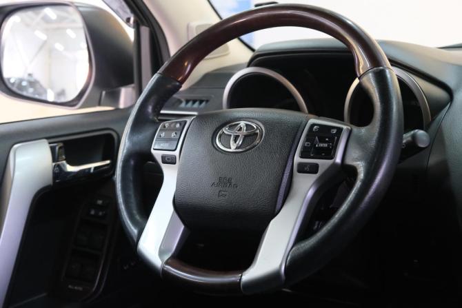 Toyota Land Cruiser Prado 150 Series Рестайлинг 1 с пробегом 2015 года, цена 4 529 000 рублей, 143000 км, внедорожник, Автокод Объявления