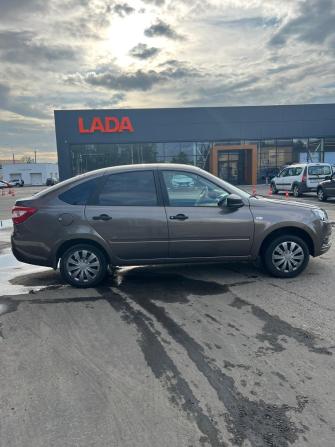 Lada (ВАЗ) Granta I Рестайлинг с пробегом 2018 года, цена 600 000 рублей, 44200 км, хэтчбек, Автокод Объявления