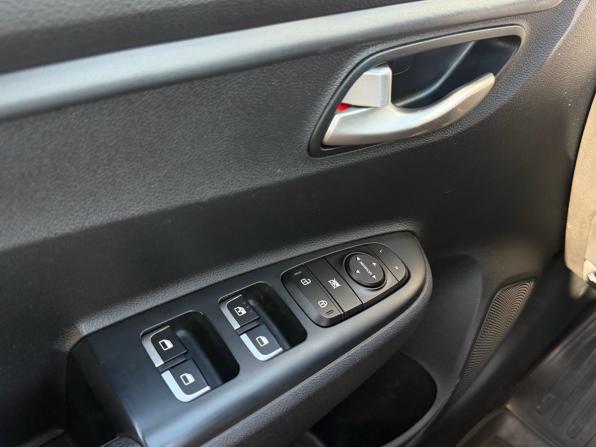 Kia Rio IV с пробегом 2020 года, цена 1 385 000 рублей, 86000 км, седан, Автокод Объявления
