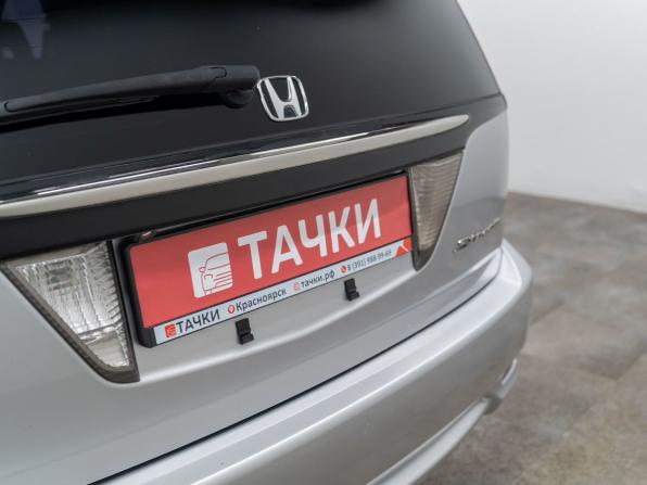 Honda Stream I Рестайлинг с пробегом 2006 года, цена 680 000 рублей, 251142 км, компактвэн, Автокод Объявления
