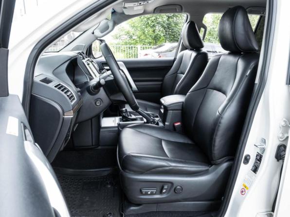 Toyota Land Cruiser Prado 150 Series Рестайлинг 2 с пробегом 2019 года, цена 4 920 000 рублей, 107773 км, внедорожник, Автокод Объявления