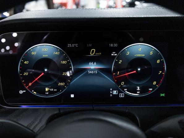 Mercedes-Benz E-Класс V (W213 S213 C238) Рестайлинг с пробегом 2021 года, цена 4 549 700 рублей, 54615 км, седан, Автокод Объявления
