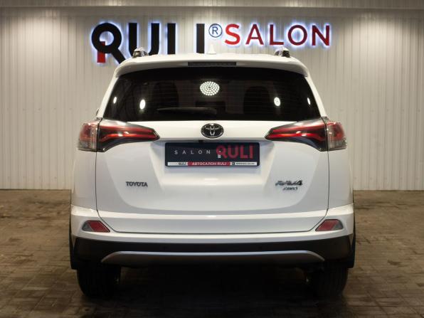 Toyota RAV4 IV (XA40) Рестайлинг с пробегом 2018 года, цена 2 750 000 рублей, 199902 км, внедорожник, Автокод Объявления