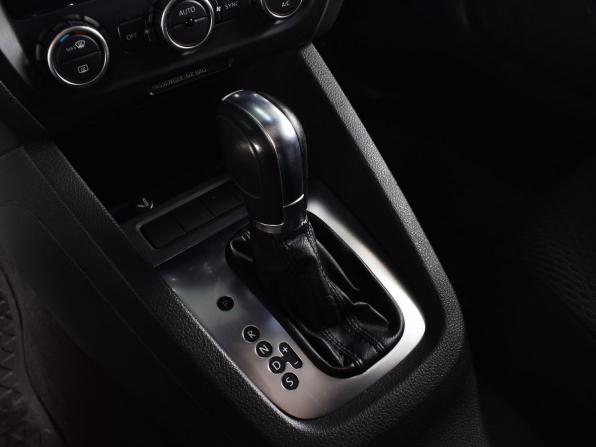 Volkswagen Jetta VI с пробегом 2012 года, цена 964 999 рублей, 165614 км, седан, Автокод Объявления