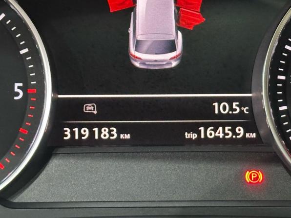 Volkswagen Touareg II Рестайлинг с пробегом 2015 года, цена 1 985 000 рублей, 319173 км, внедорожник, Автокод Объявления