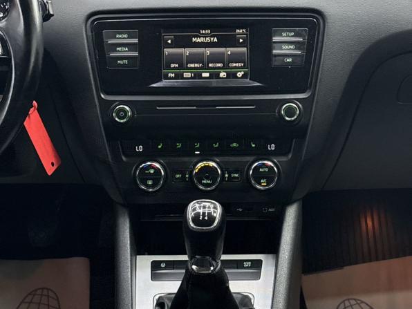 Skoda Octavia III (A7) с пробегом 2015 года, цена 1 465 000 рублей, 115532 км, лифтбек, Автокод Объявления