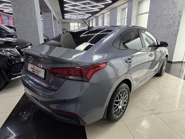 Hyundai Solaris II с пробегом 2017 года, цена 1 395 000 рублей, 116222 км, седан, Автокод Объявления