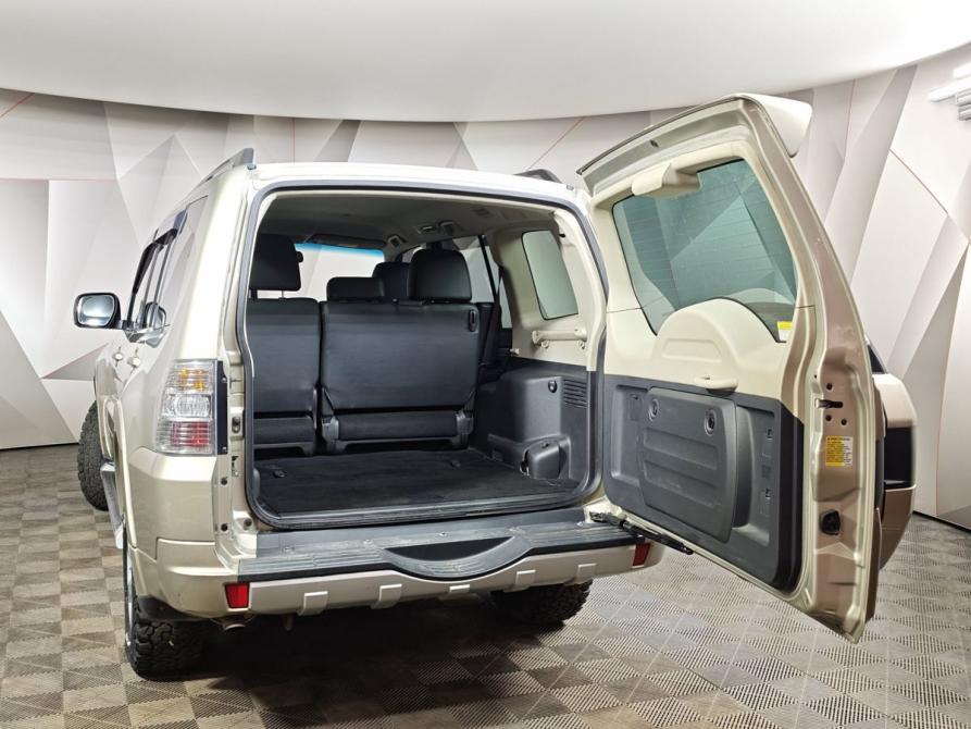 Mitsubishi Pajero IV Рестайлинг 2 Москва  - изображение 11