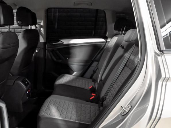 Volkswagen Tiguan II Рестайлинг с пробегом 2021 года, цена 2 785 000 рублей, 37042 км, внедорожник, Автокод Объявления