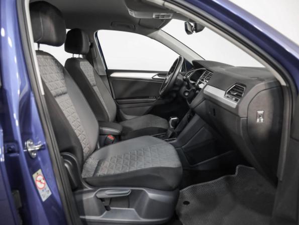Volkswagen Tiguan II Рестайлинг с пробегом 2021 года, цена 2 599 000 рублей, 74476 км, внедорожник, Автокод Объявления