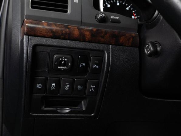 Toyota Land Cruiser 200 Series Рестайлинг 1 с пробегом 2012 года, цена 2 949 000 рублей, 385145 км, внедорожник, Автокод Объявления