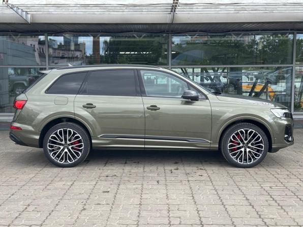 Audi Q7 II (4M) Рестайлинг 2 с пробегом 2025 года, цена 16 500 000 рублей, 10 км, внедорожник, Автокод Объявления