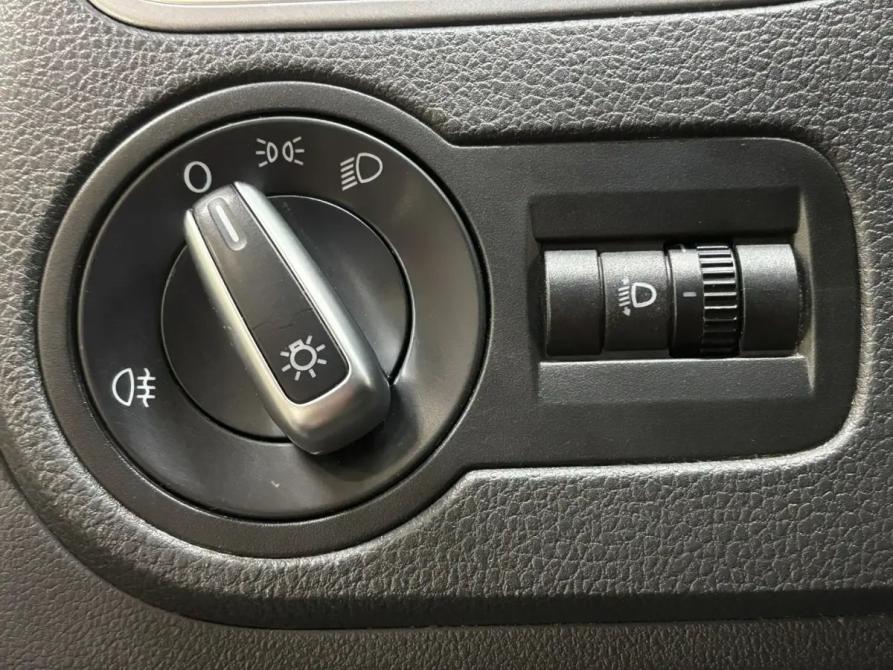 Volkswagen Polo V Рестайлинг Саратов  - изображение 9