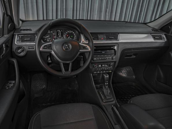 Skoda Rapid I с пробегом 2015 года, цена 1 209 000 рублей, 178745 км, лифтбек, Автокод Объявления